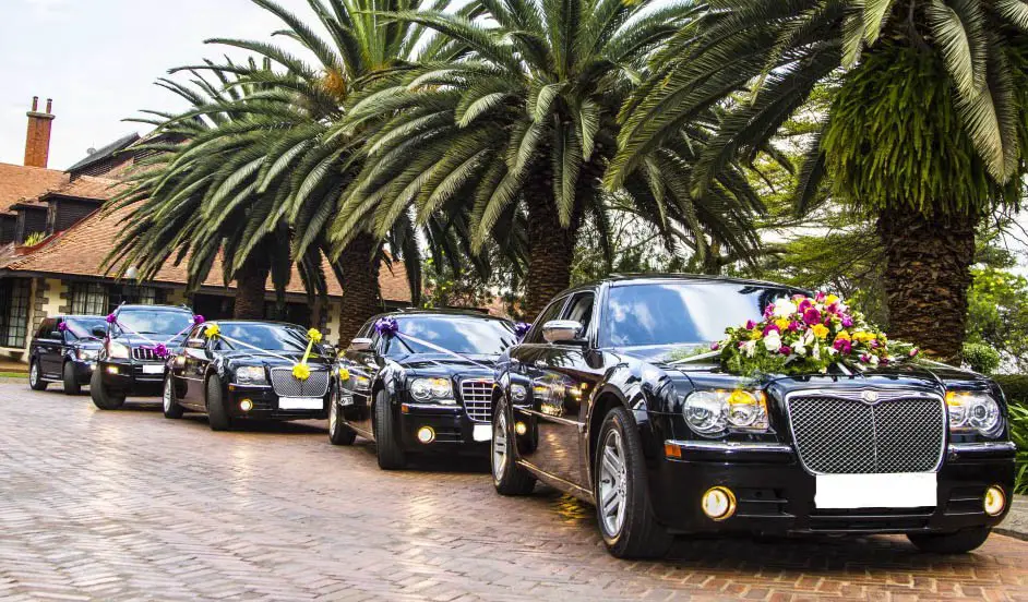 Make Your Wedding Unique With Luxurious Cars
